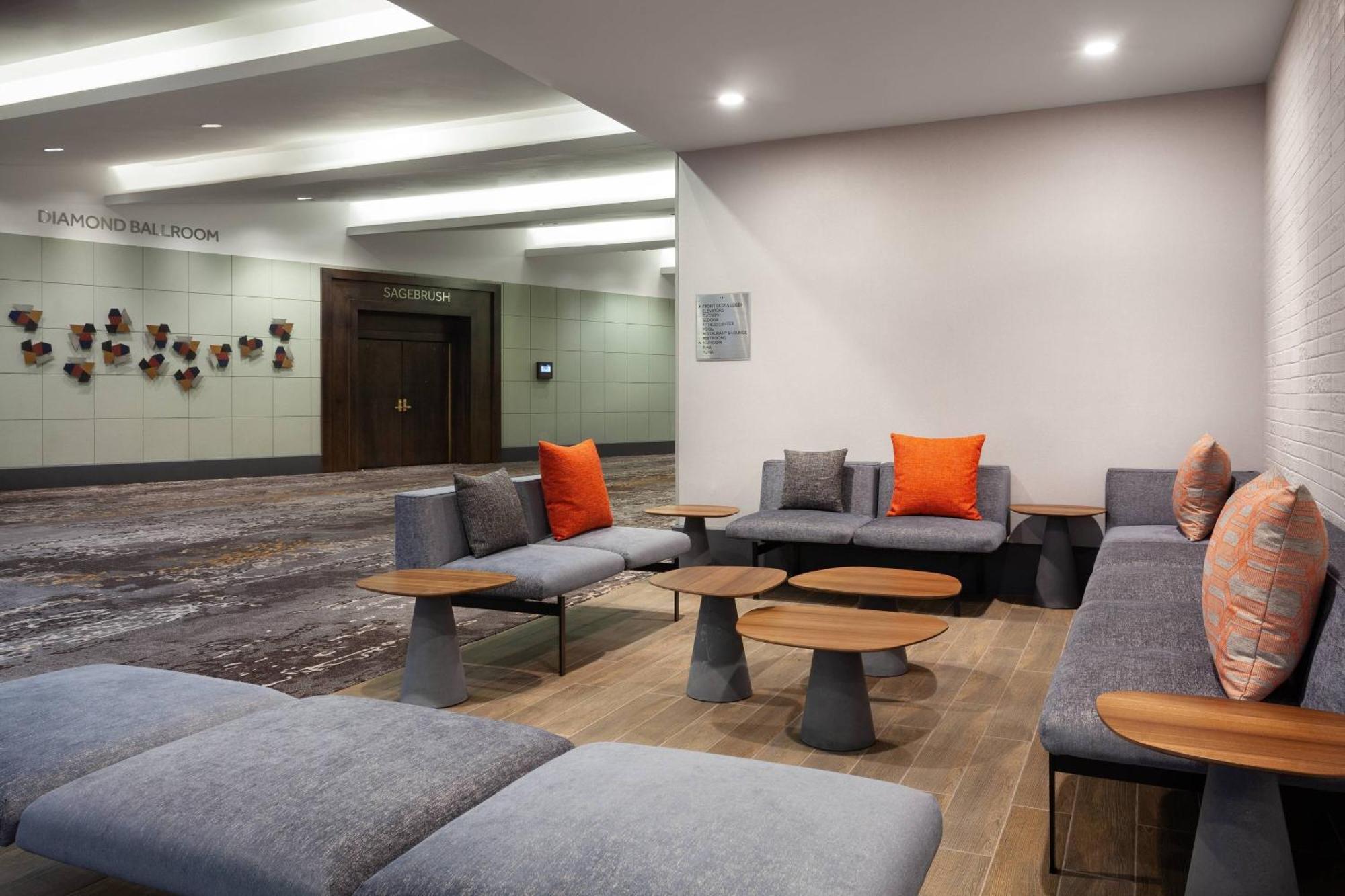 Marriott Phoenix Airport Exterior photo